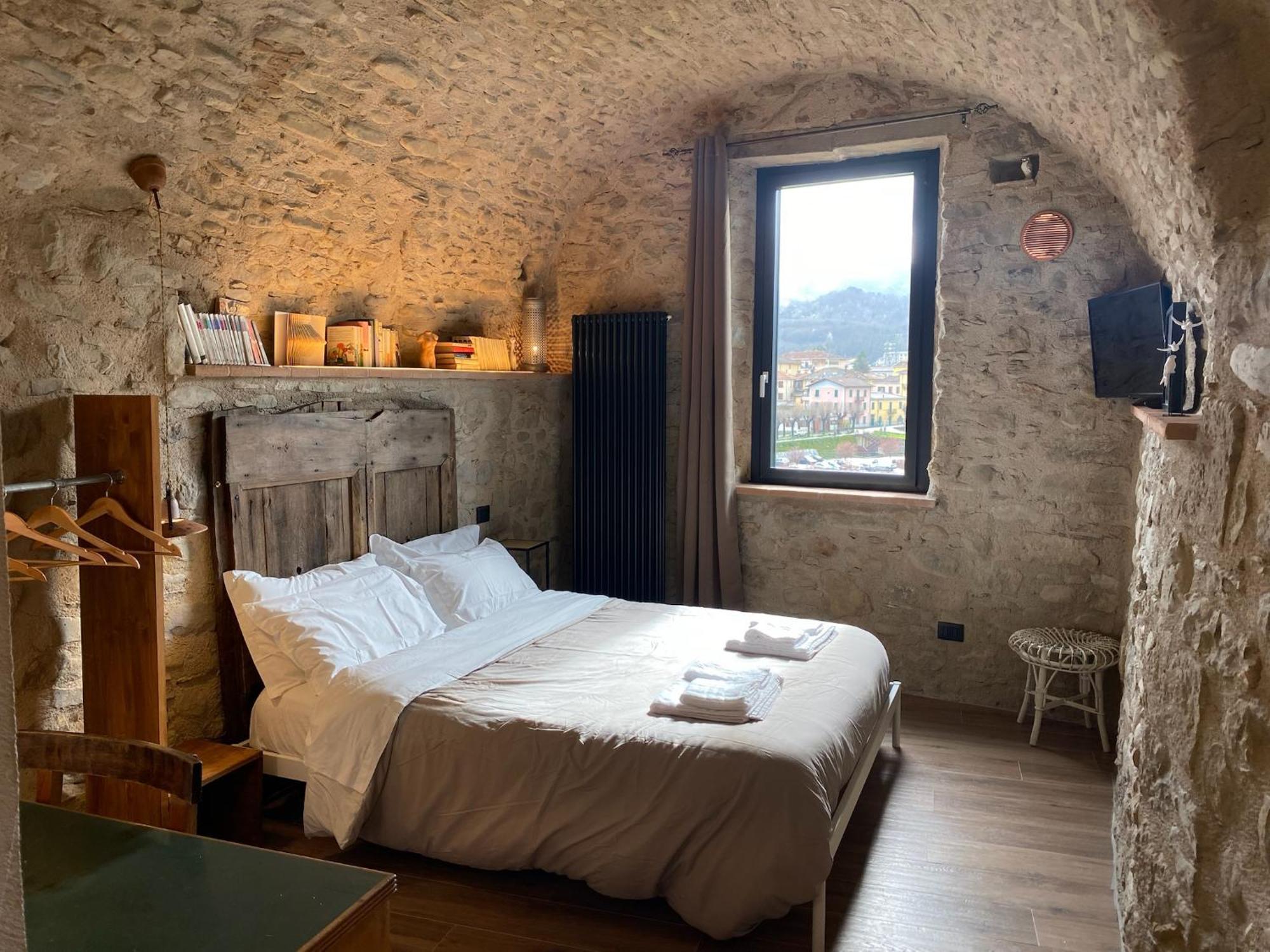 La Casa Medievale Suites E Spa Pontremoli Exterior photo